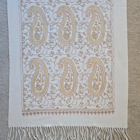 NWOT Ivory Scarf with Gold Embroidery Indian Bollywood Paisley Chain Link - Picture 5 of 14